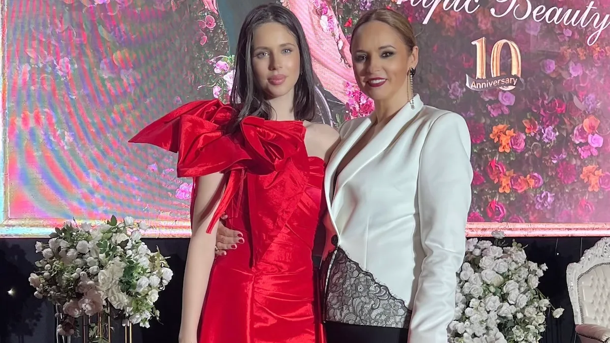 Violeta Bănică vrea să revină în România după studii. A venit din SUA pentru gala mamei