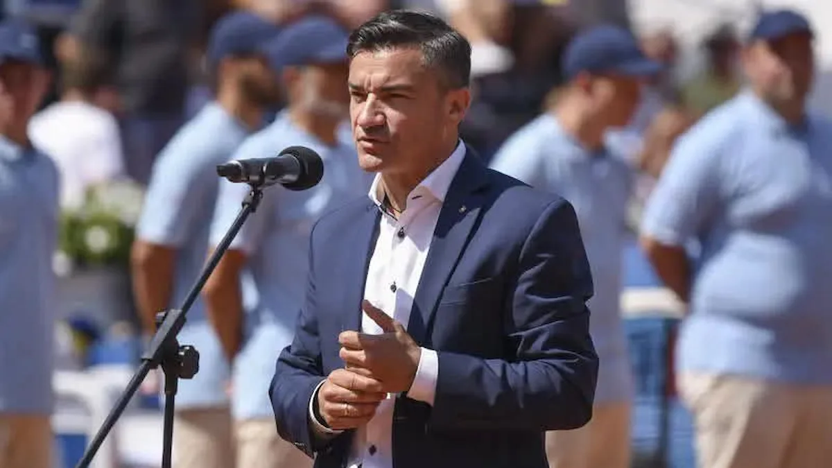Mihai Chirica ironizează dosarul Păcura: „ies și eu pe bursă cu 542 de tone”
